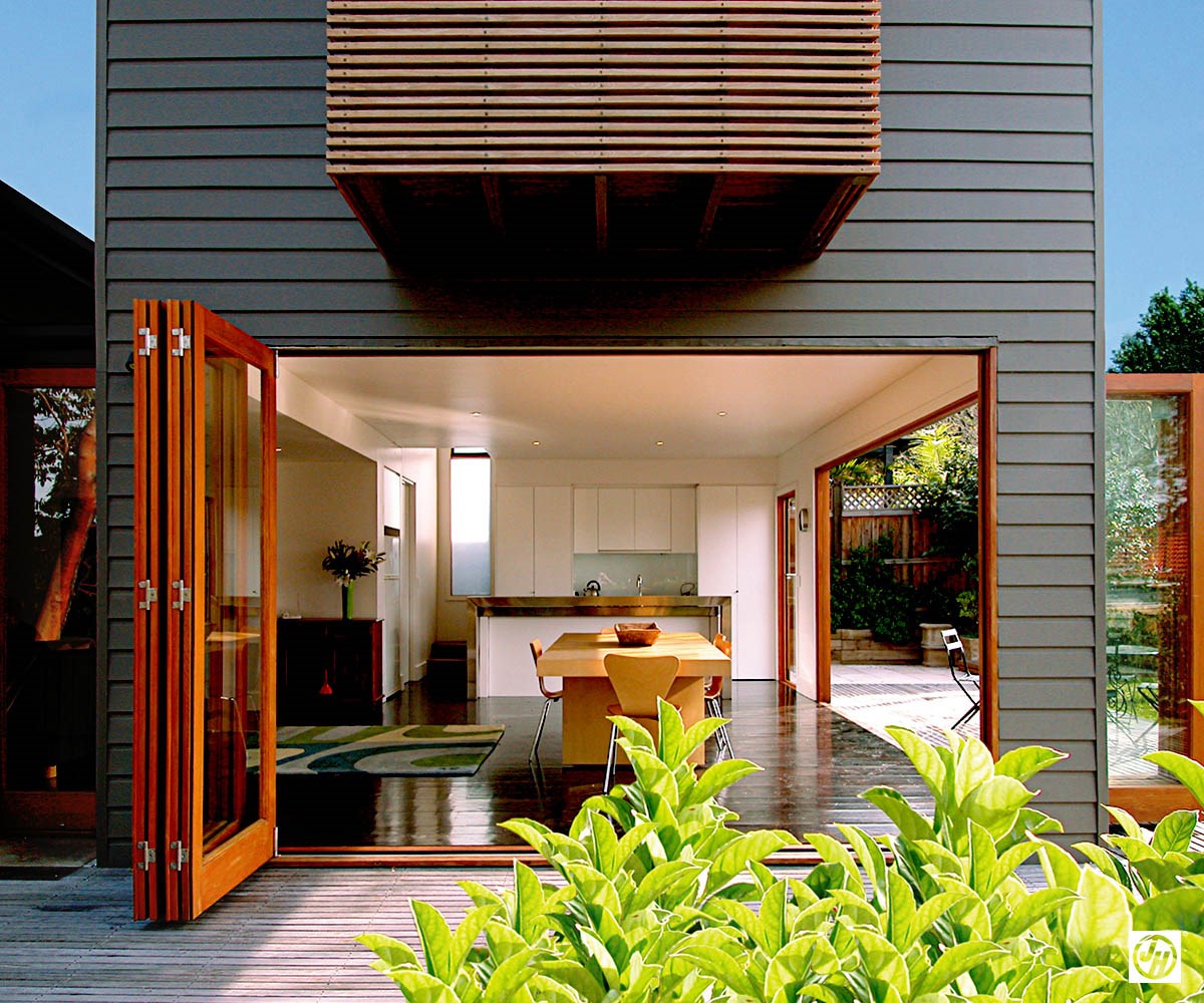 Primeline Cladding on a Contemporary Building | James Hardie Primeline Weatherboard - Primeline Cladding | BetaBoard Product Range Page Featured Image 